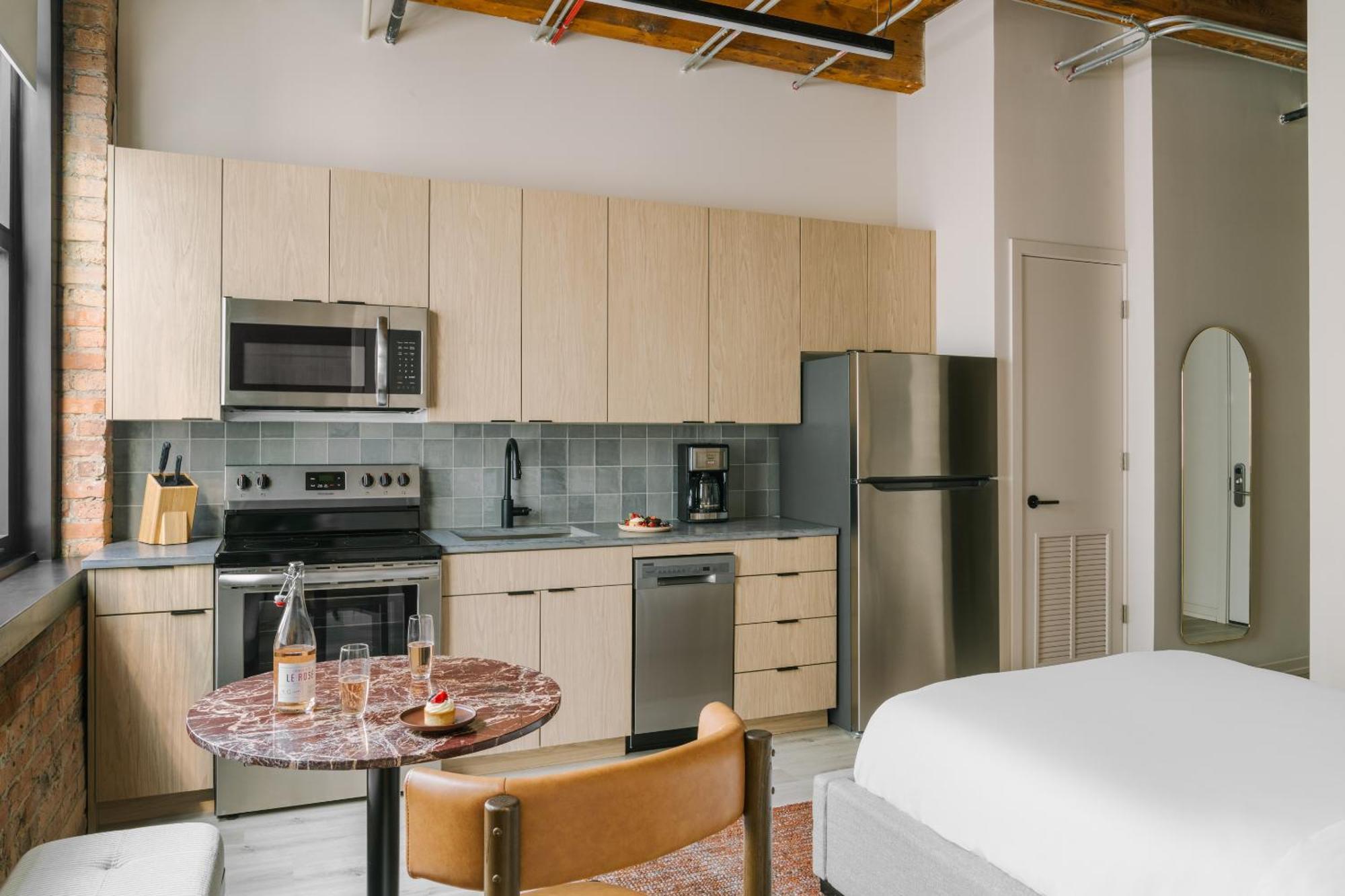 Sonder By Marriott Bonvoy The Burnham Loop Apartahotel 4*